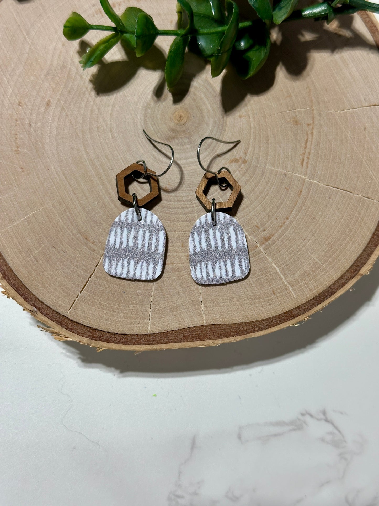 Mini Closed Arch/Connector Earrings - White Dashes on Gray