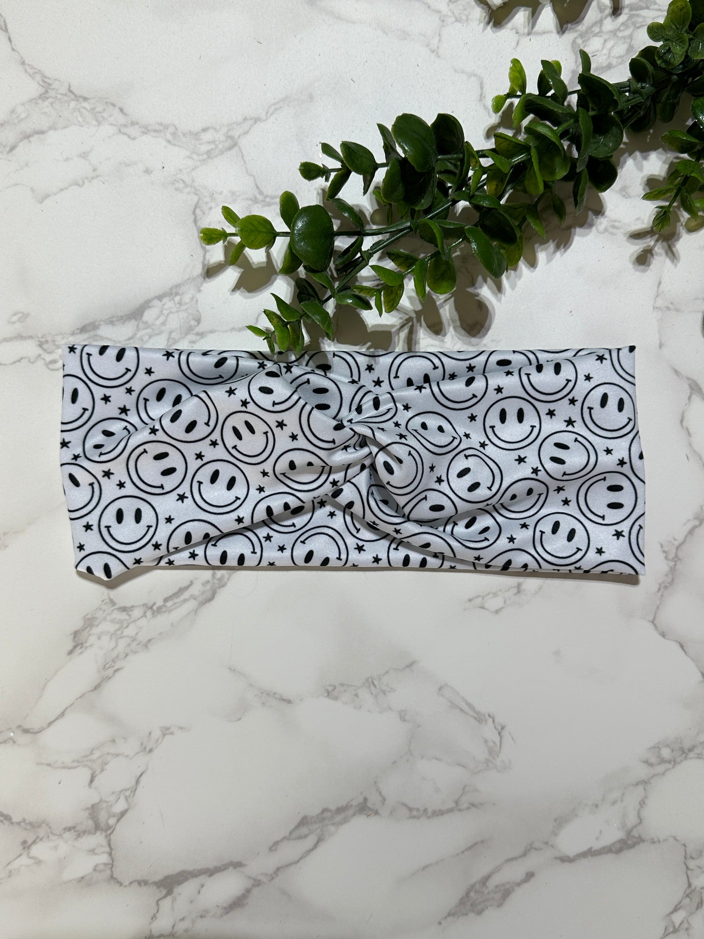 Black/White Smiles Twist Headband