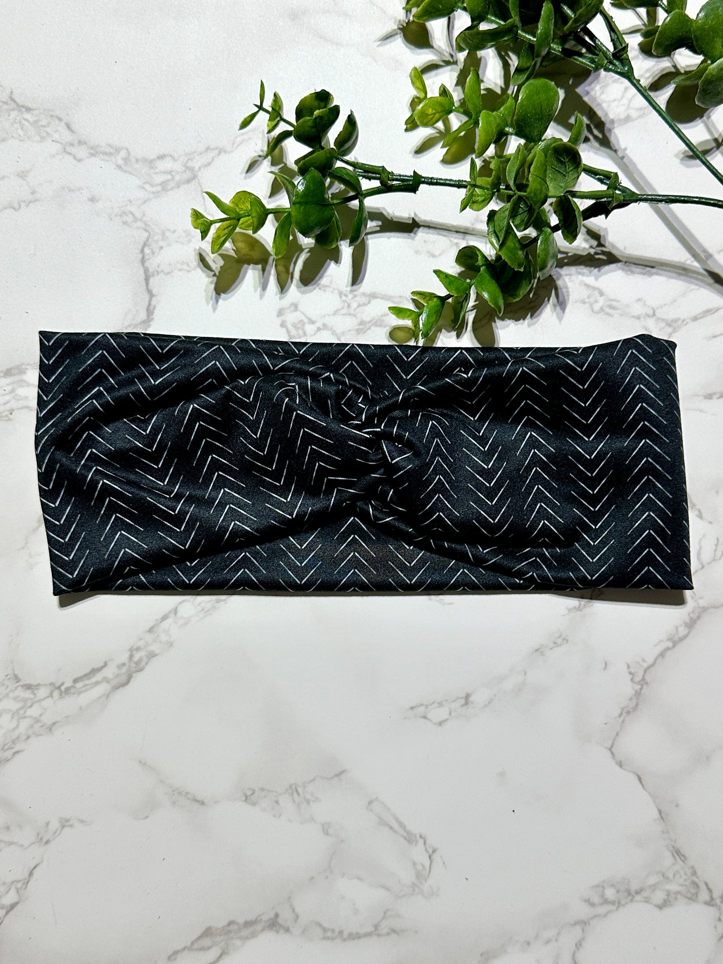 Arrows on Black Twist headband