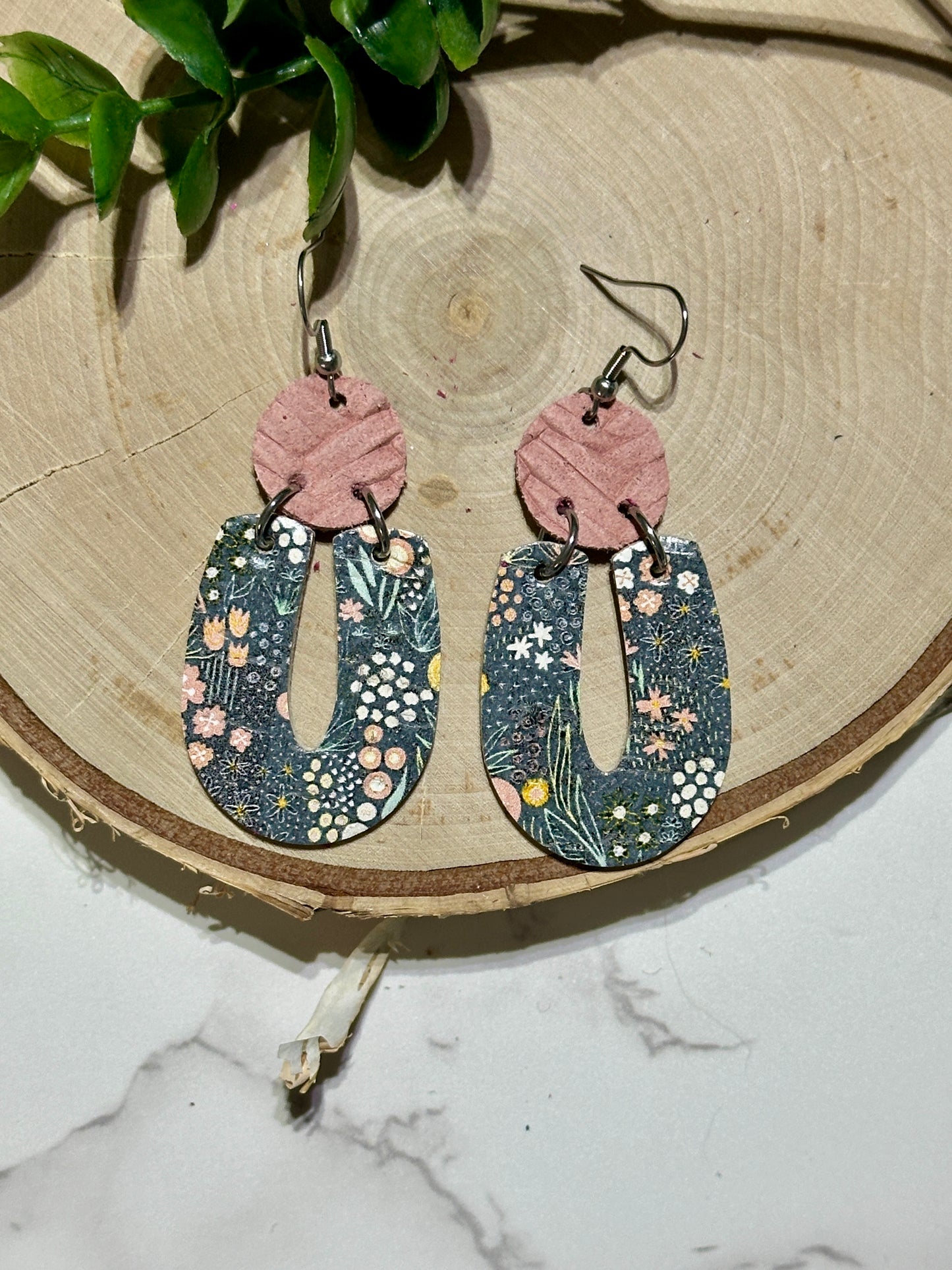“U” Earrings - Flowers on Grey