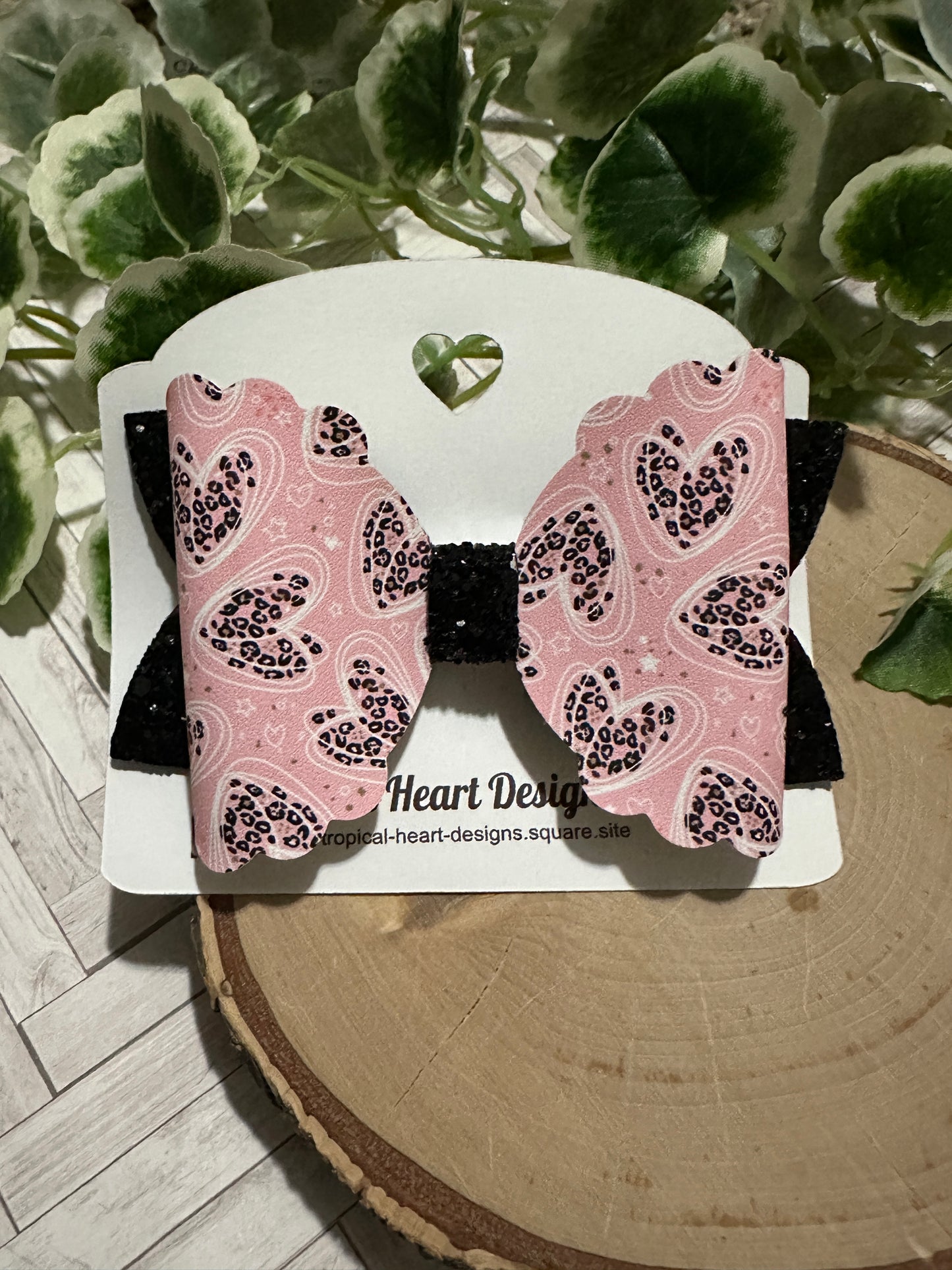 Leopard Heart Hairbow
