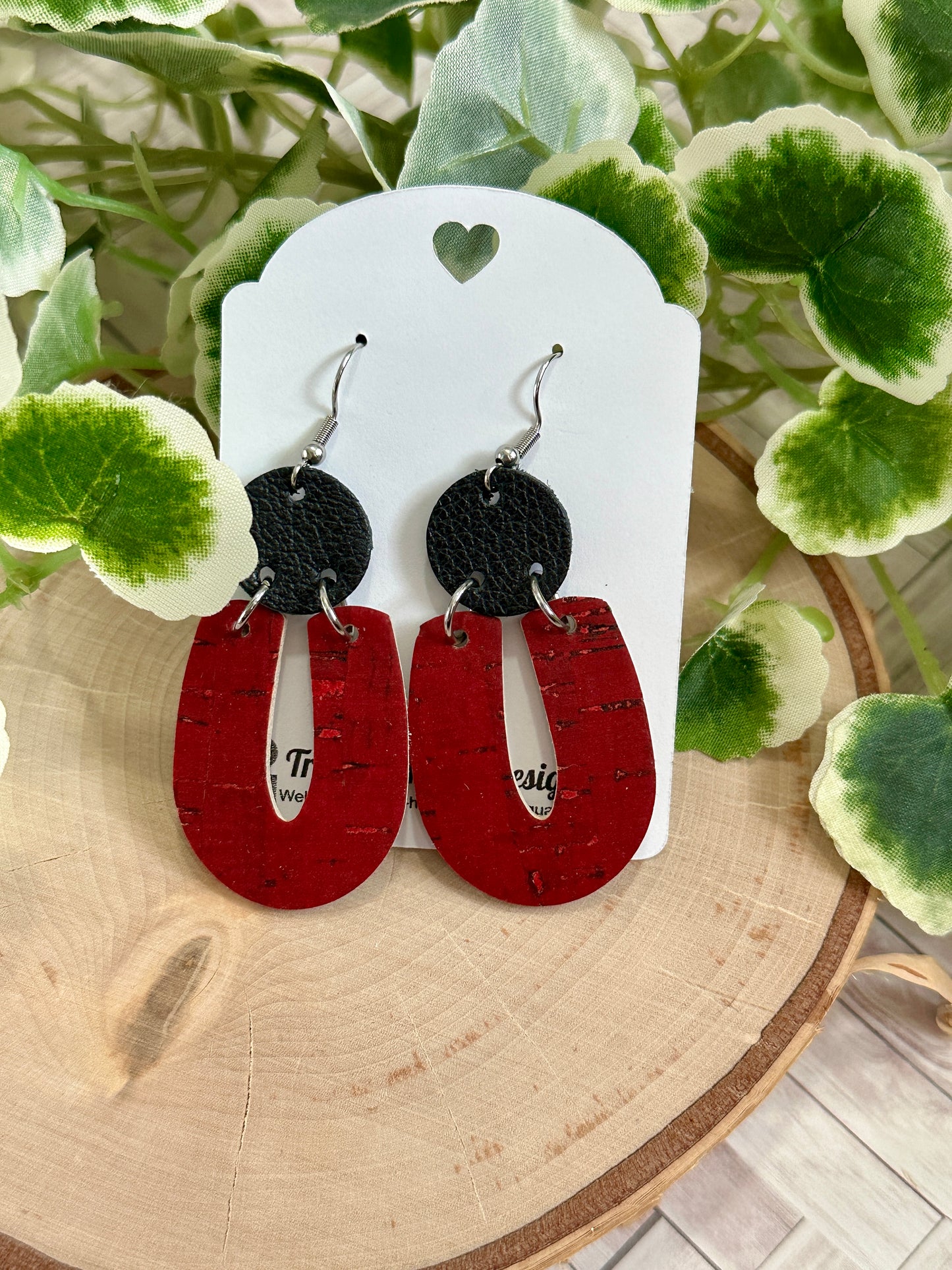 "U" Earrings - Red
