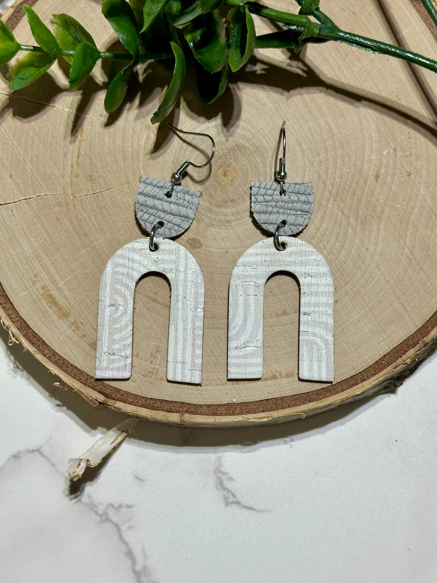 Open Arch Earrings - Grey Geometric