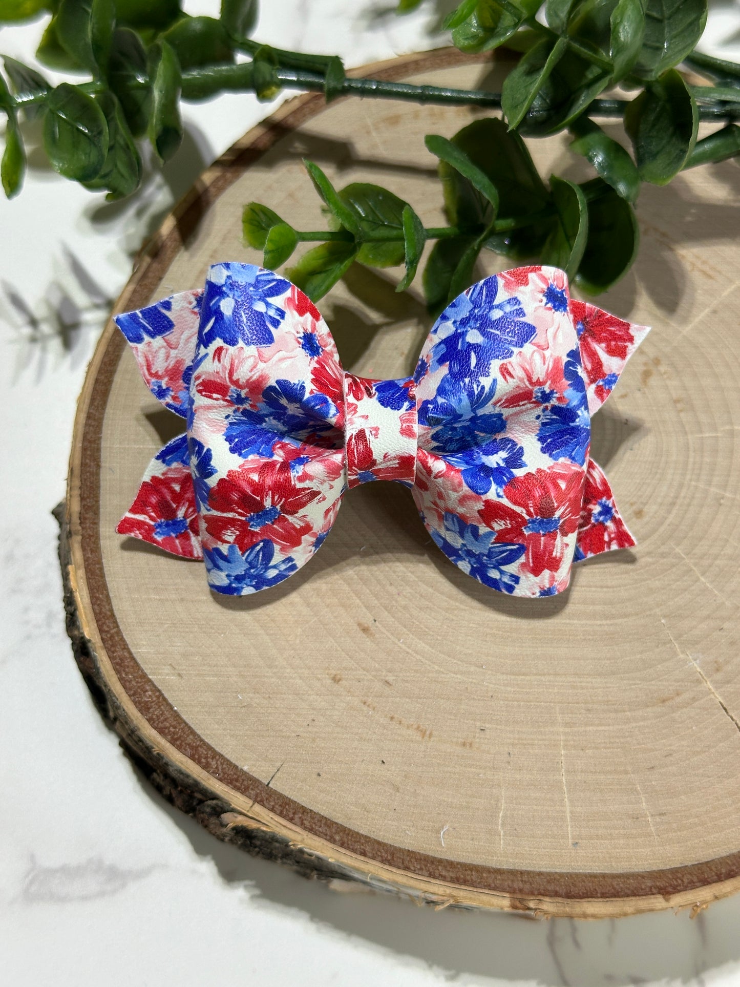 3" Pinched Hairbow - Red/White/Blue Flowers