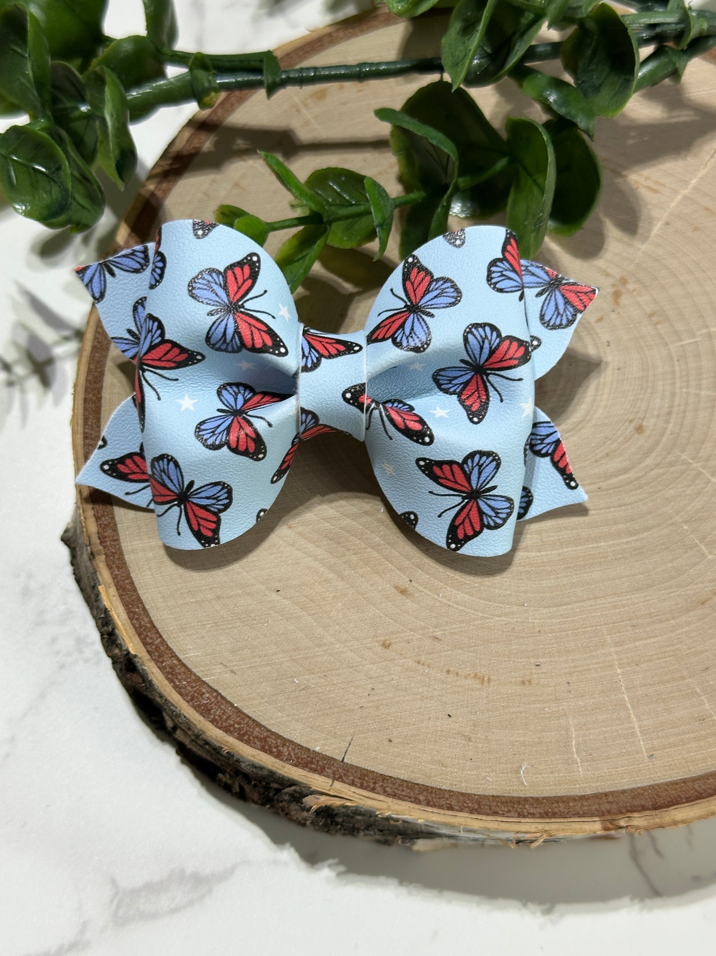 3" Pinched Hairbow - Red/White/Blue Butterflies