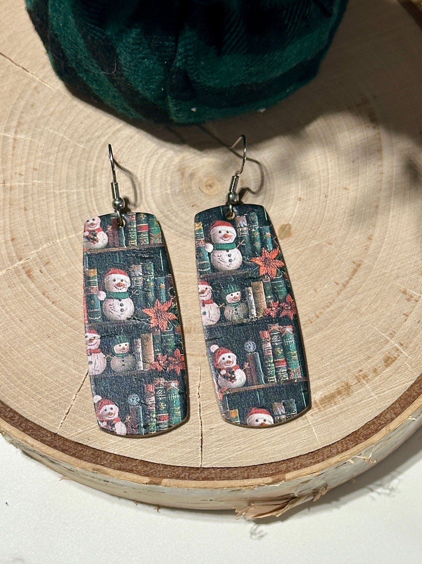 Bar Earrings - Snowman Bookshelf