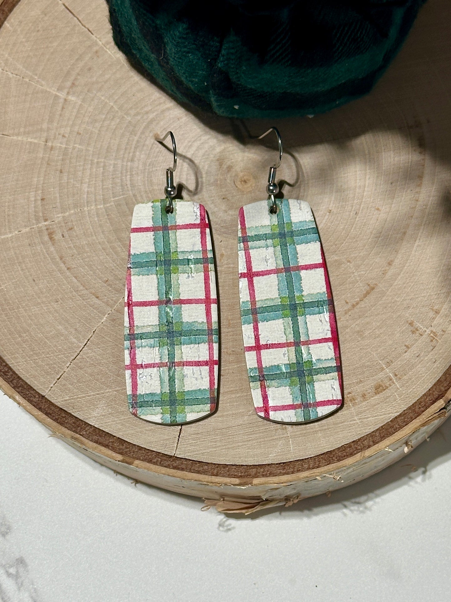 Bar Earrings - Red/Green Plaid