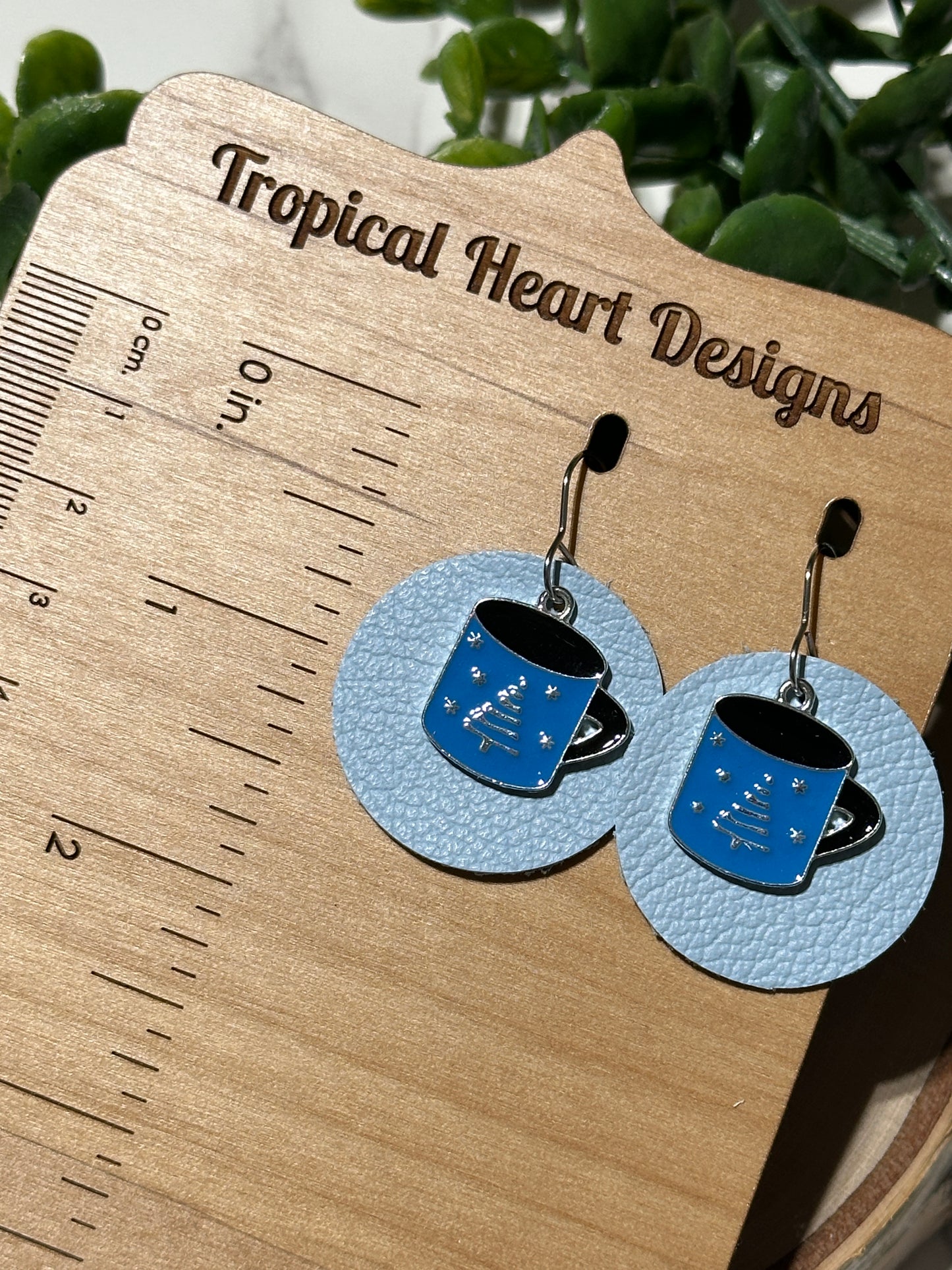Blue Tree Mug/Light Blue Circle Earrings