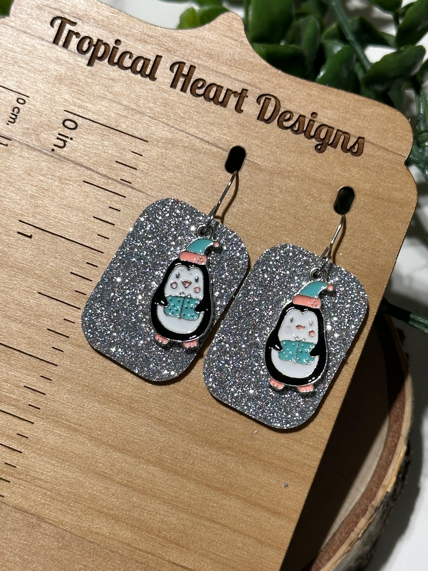 Penguin Gift/Silver Glitter Rectangle Earrings