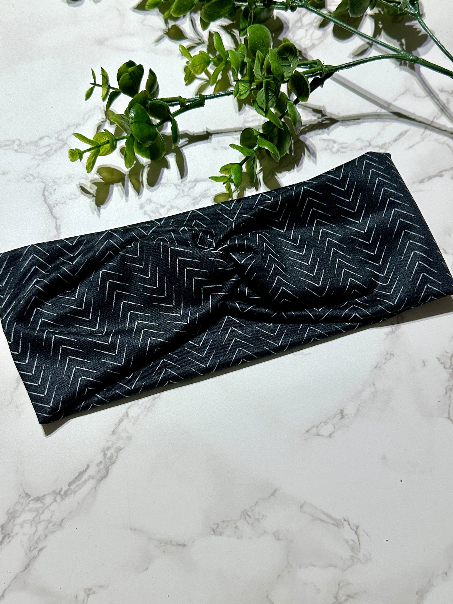 Arrows on Black Twist headband