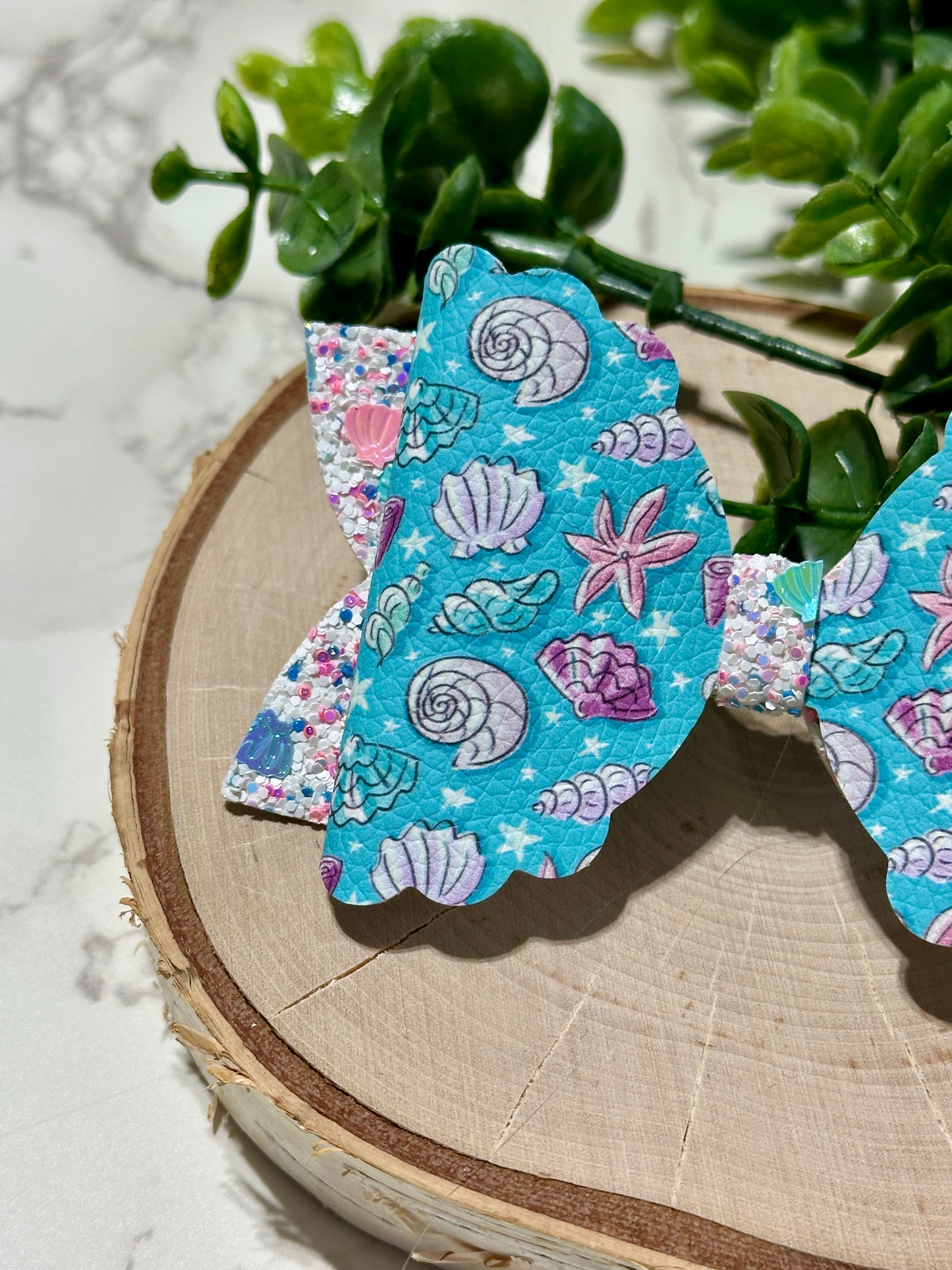 Blue Seashell Hairbow