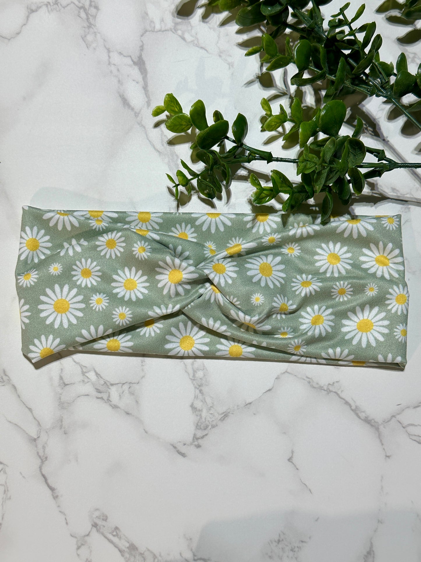 Daisies on Light Green Twist Headband