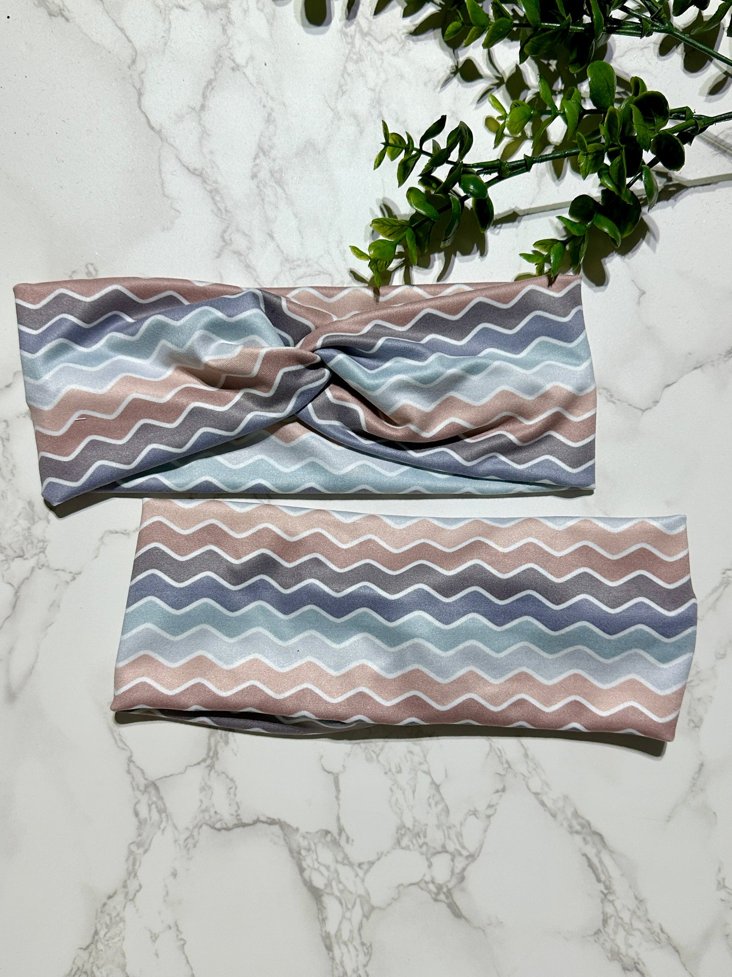 Neutral Delight Wavy Lines Twist Headband