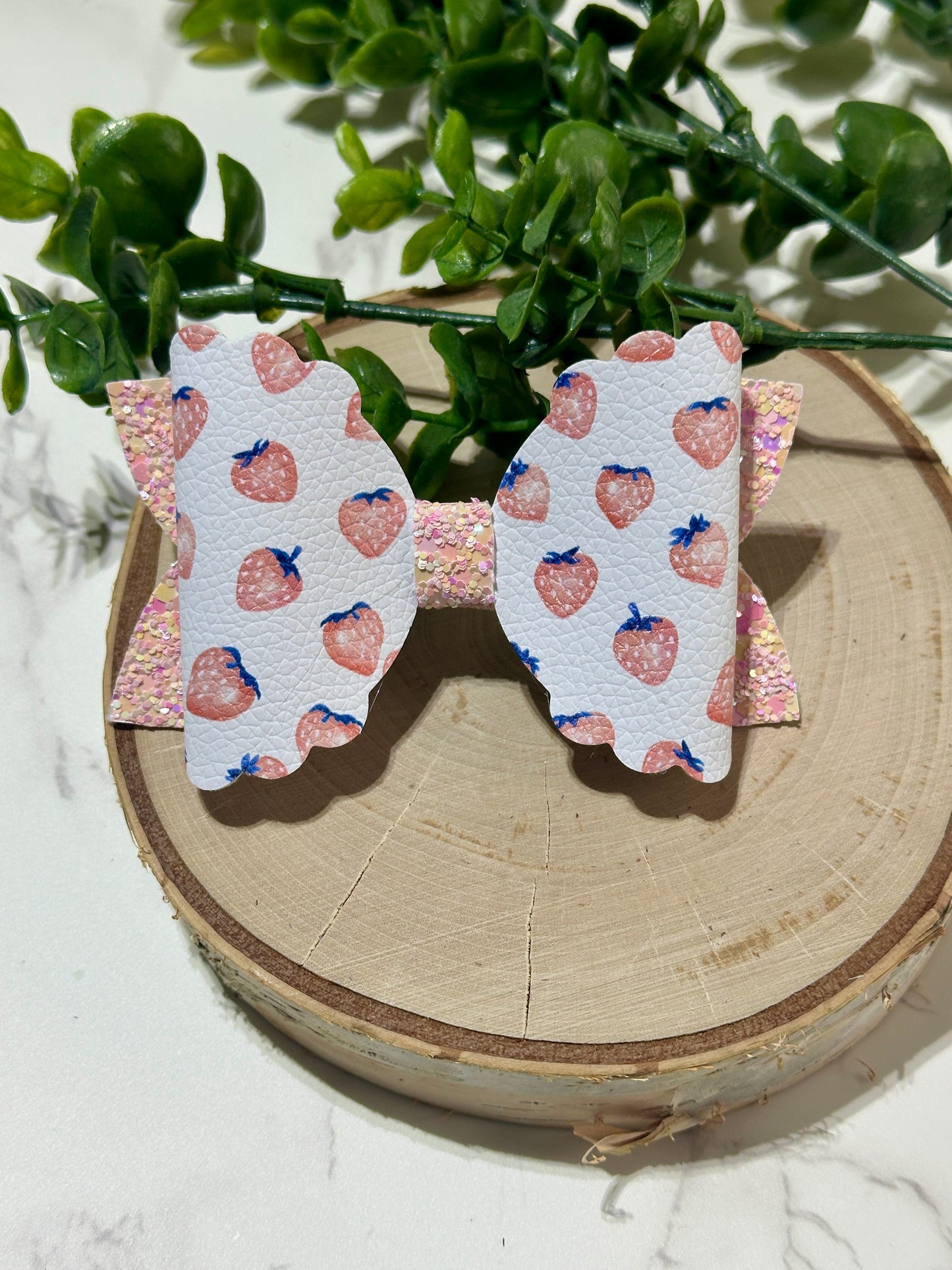 Soft Strawberries Hairbow