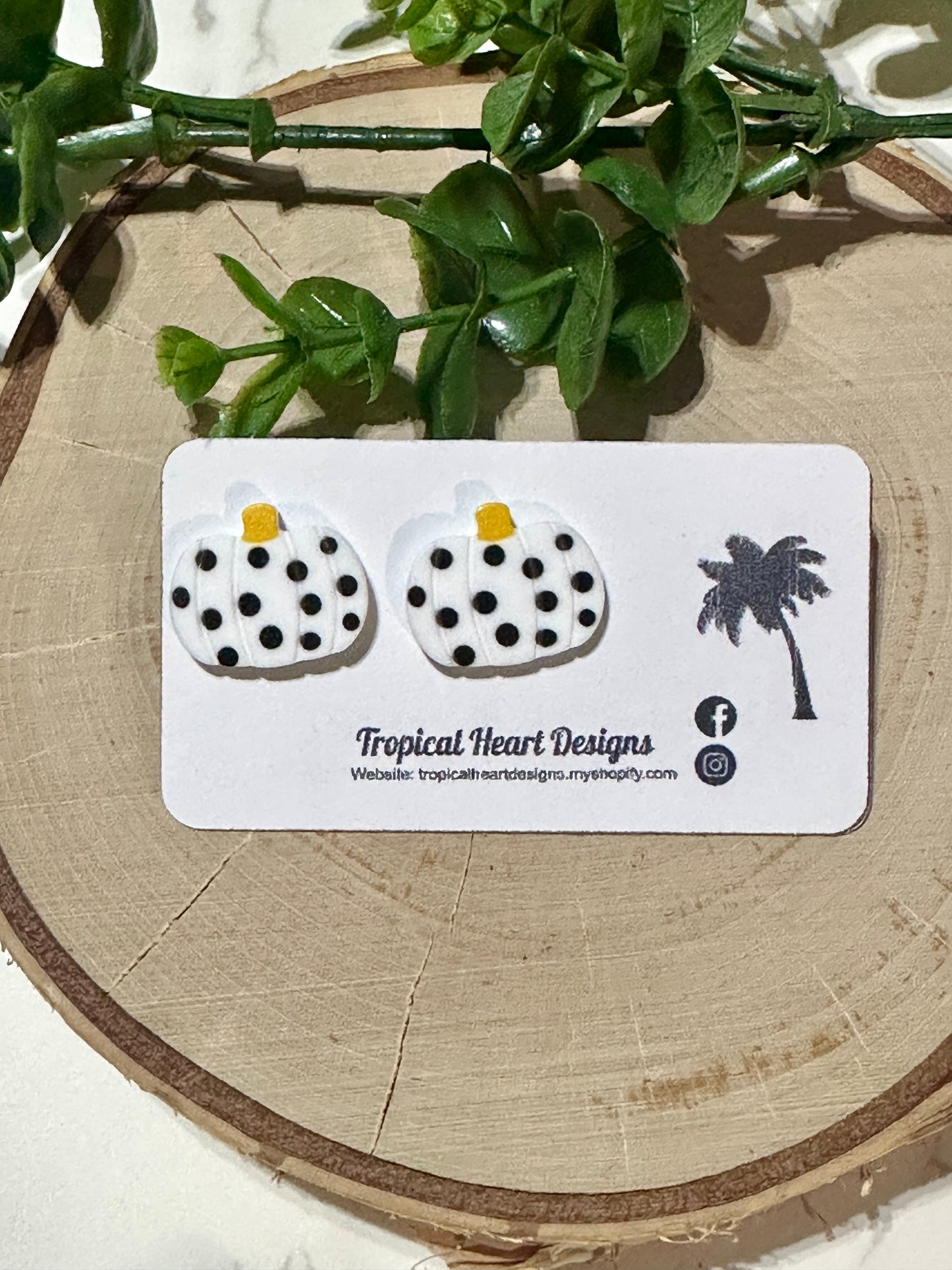 Statement Stud Earrings - Pumpkins