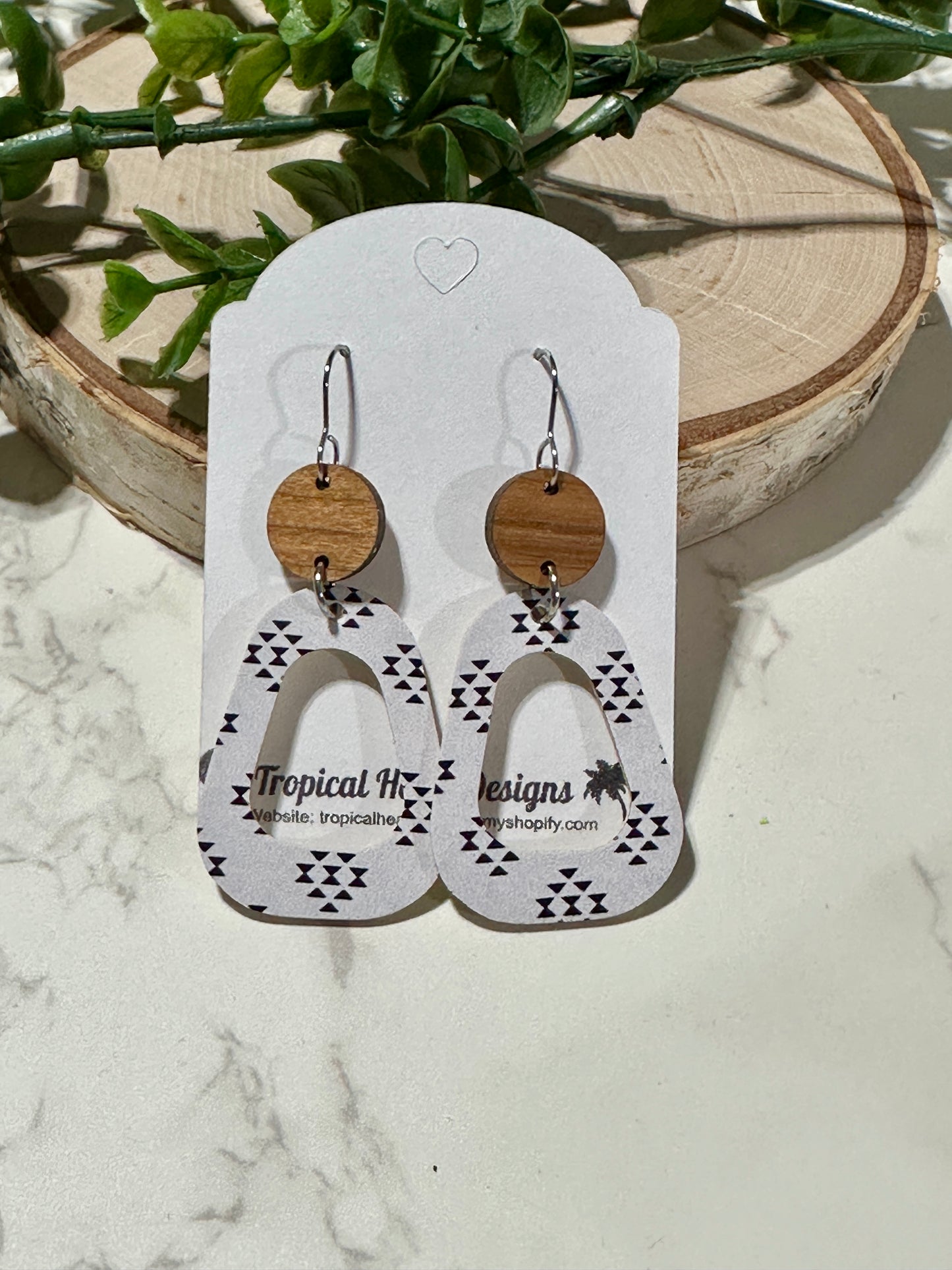Open Rounded Triangle Earrings - Black Aztec Print on White