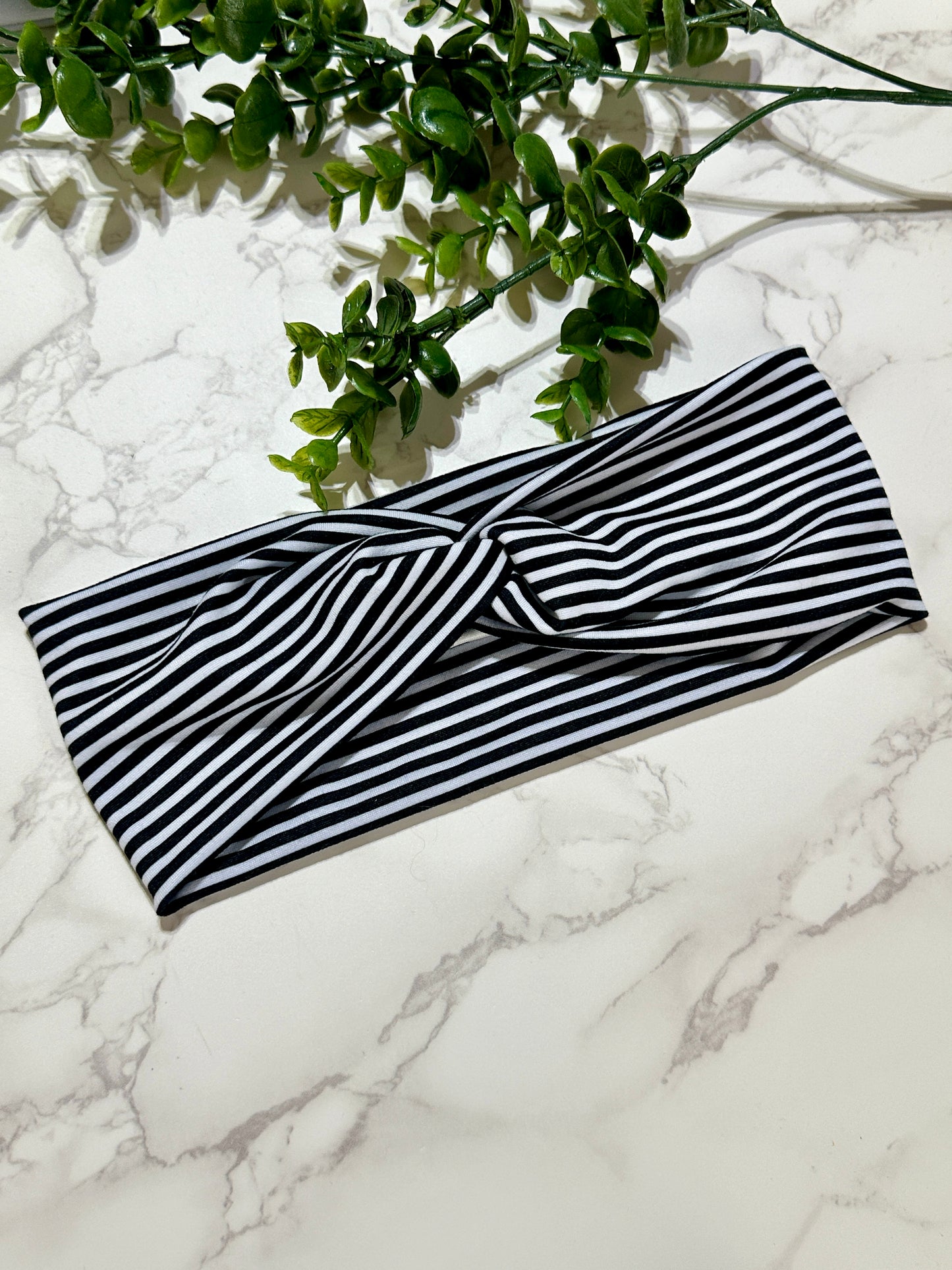 Black/White Stripes Twist Headband