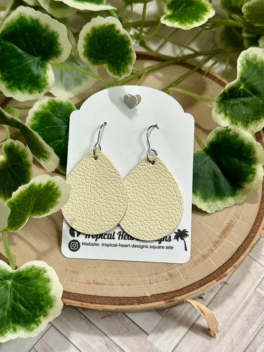 Small Teardrop Earrings - Ivory