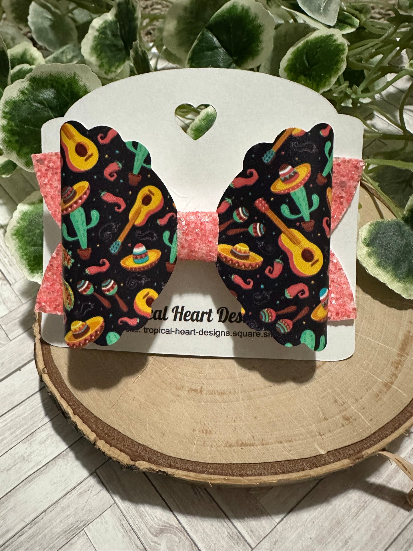 Cactus/Guitar Hairbow