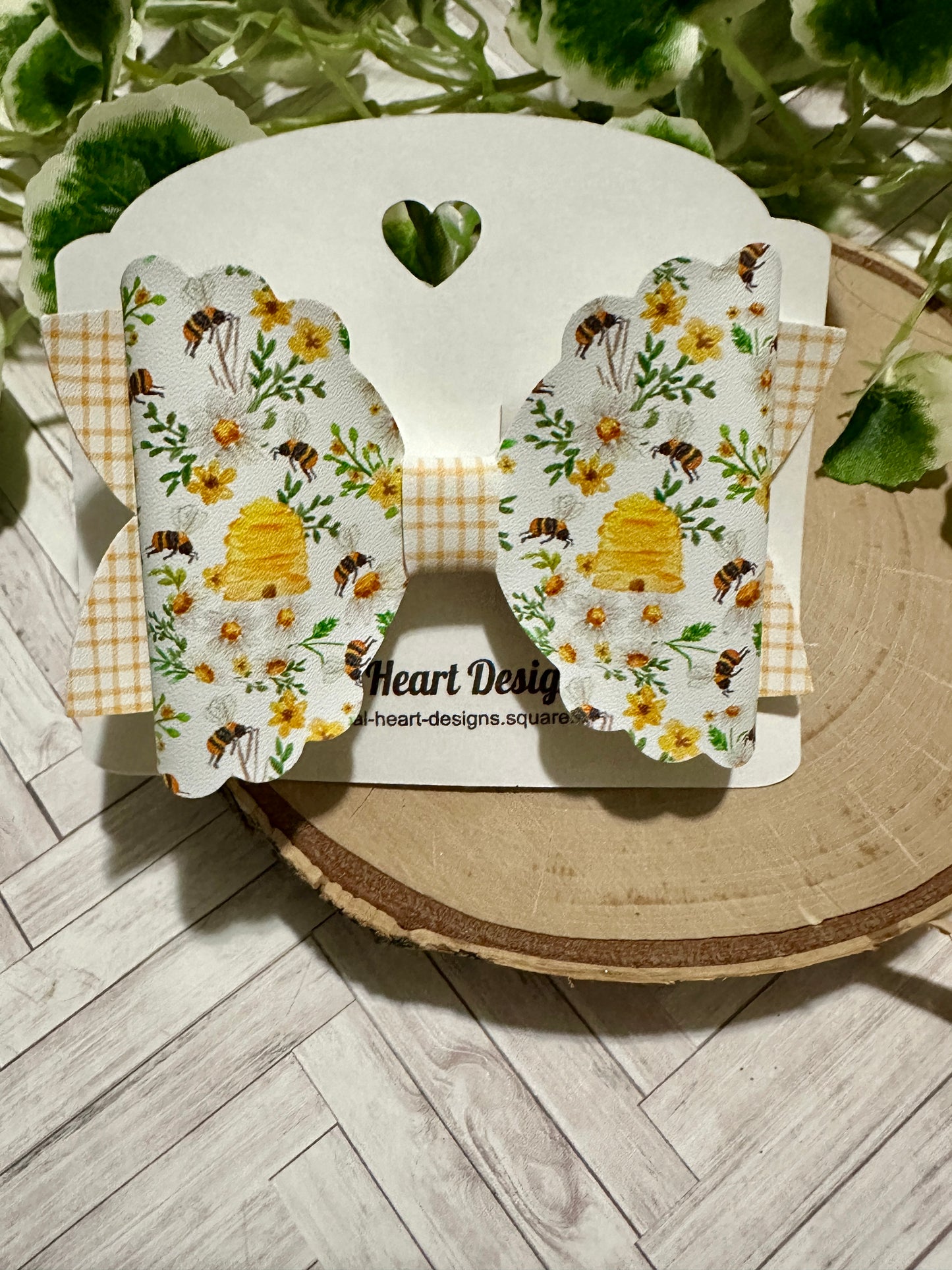 Bee Hairbow