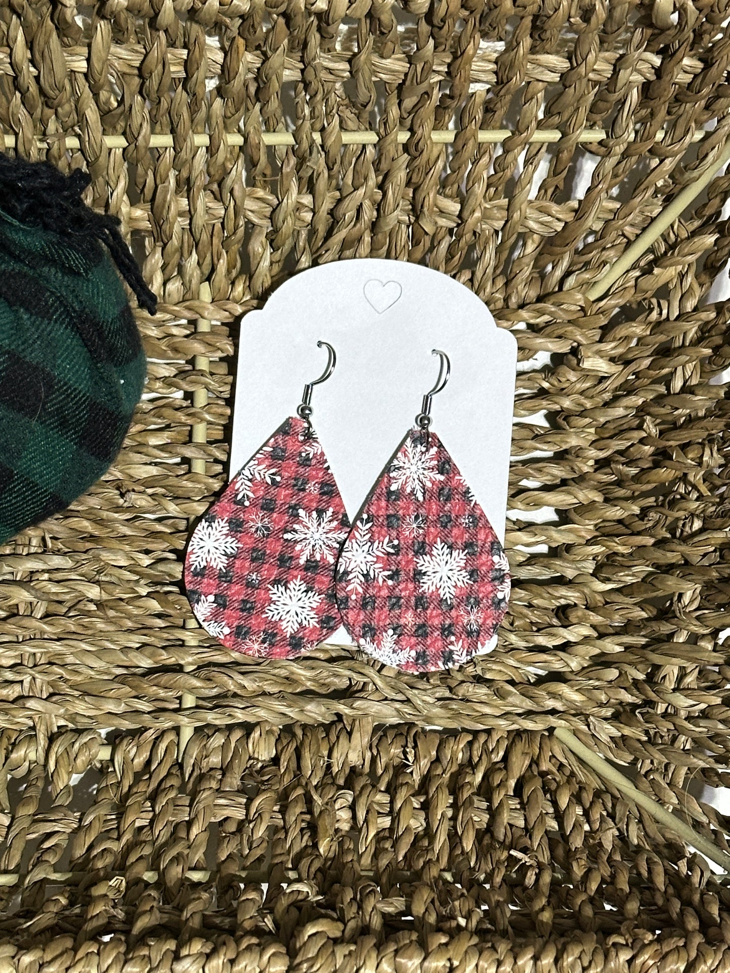 Teardrop Earrings - Snowflake/Plaid
