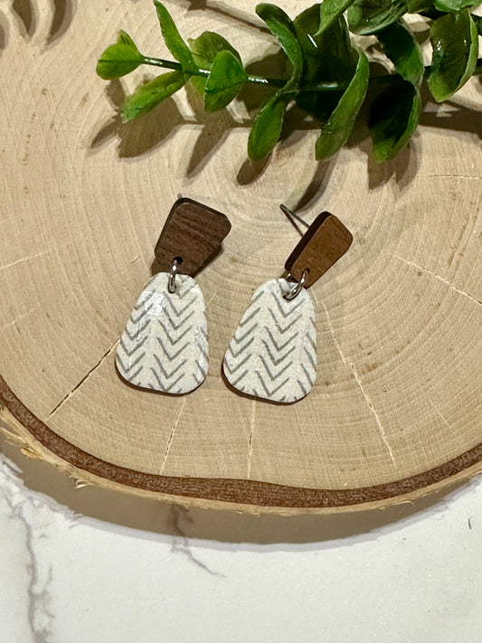 Mini Triangle/Connector Earrings - Green Arrows