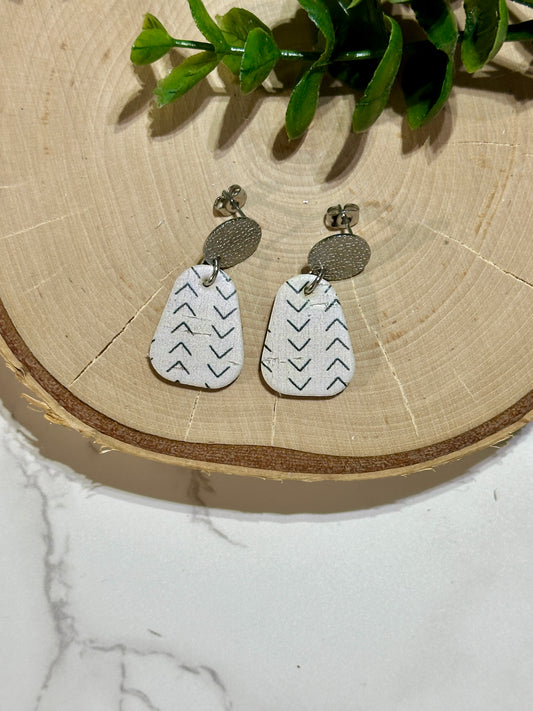 Mini Rounded Triangle/Connector Earrings - Black Arrows