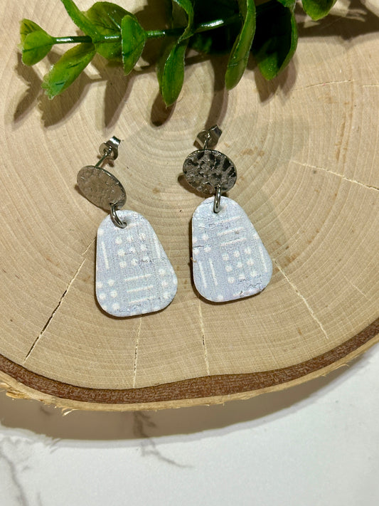 Mini Rounded Triangle/Connector Earrings - Grey Dashes