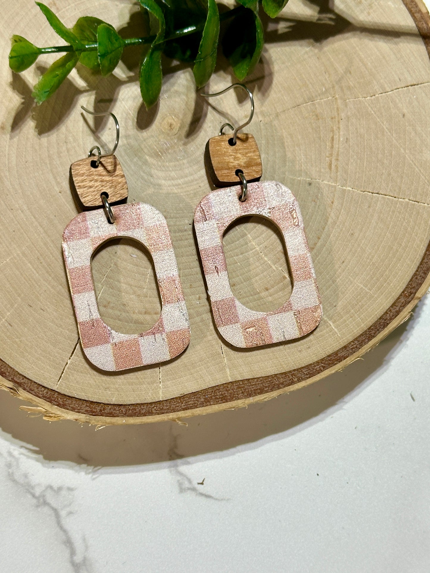 Open Rounded Rectangle Earrings - Rust Checkered