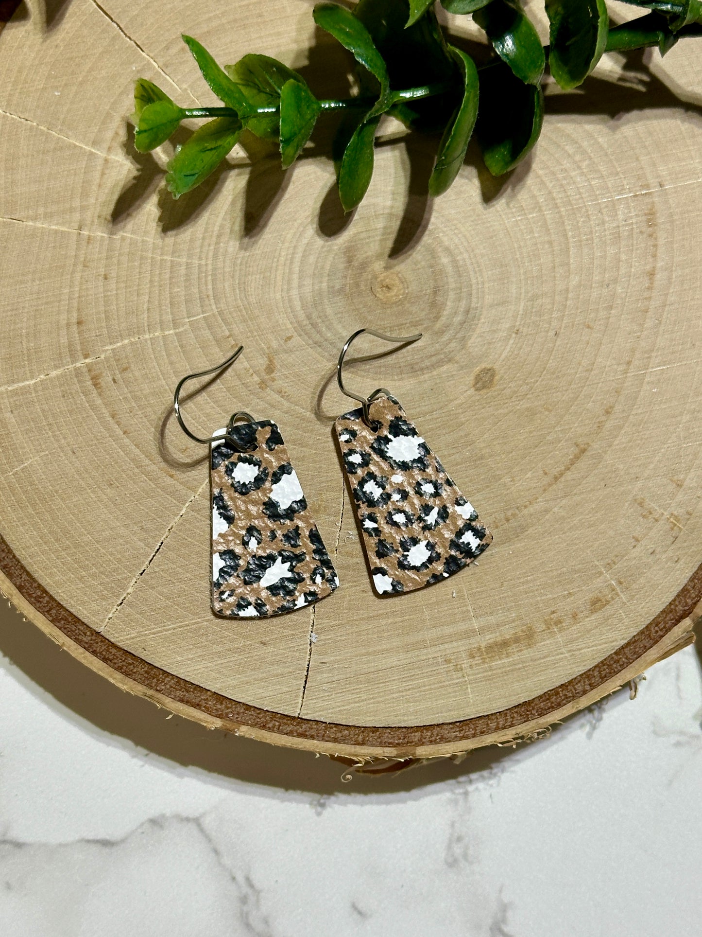 Mini Wedge Earrings - Brown Leopard