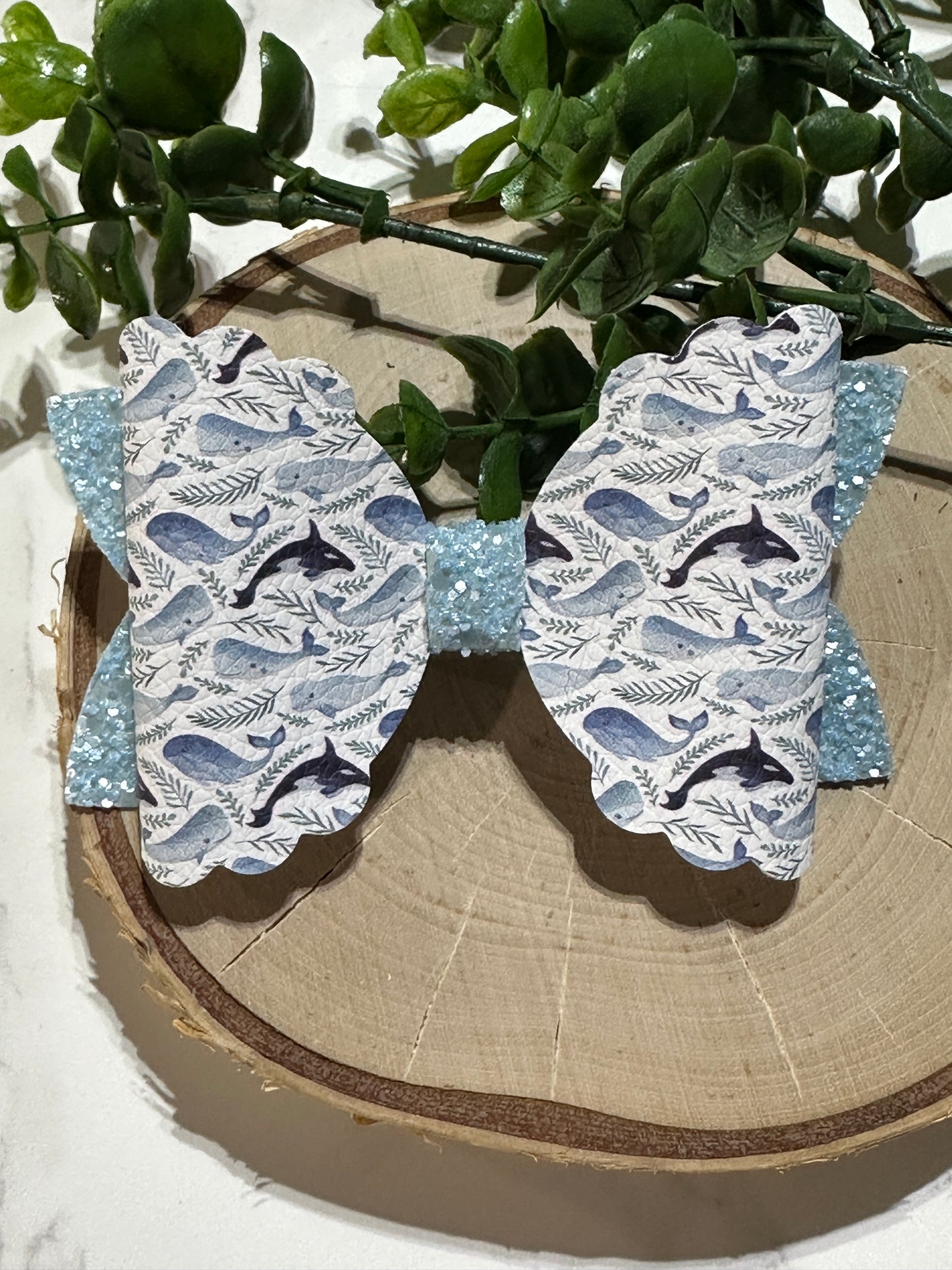 Whale on White Hairbow