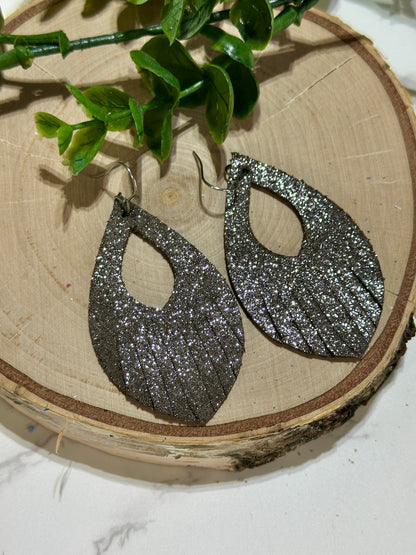 Open Pedal Fringe Earrings - Brown Sparkle