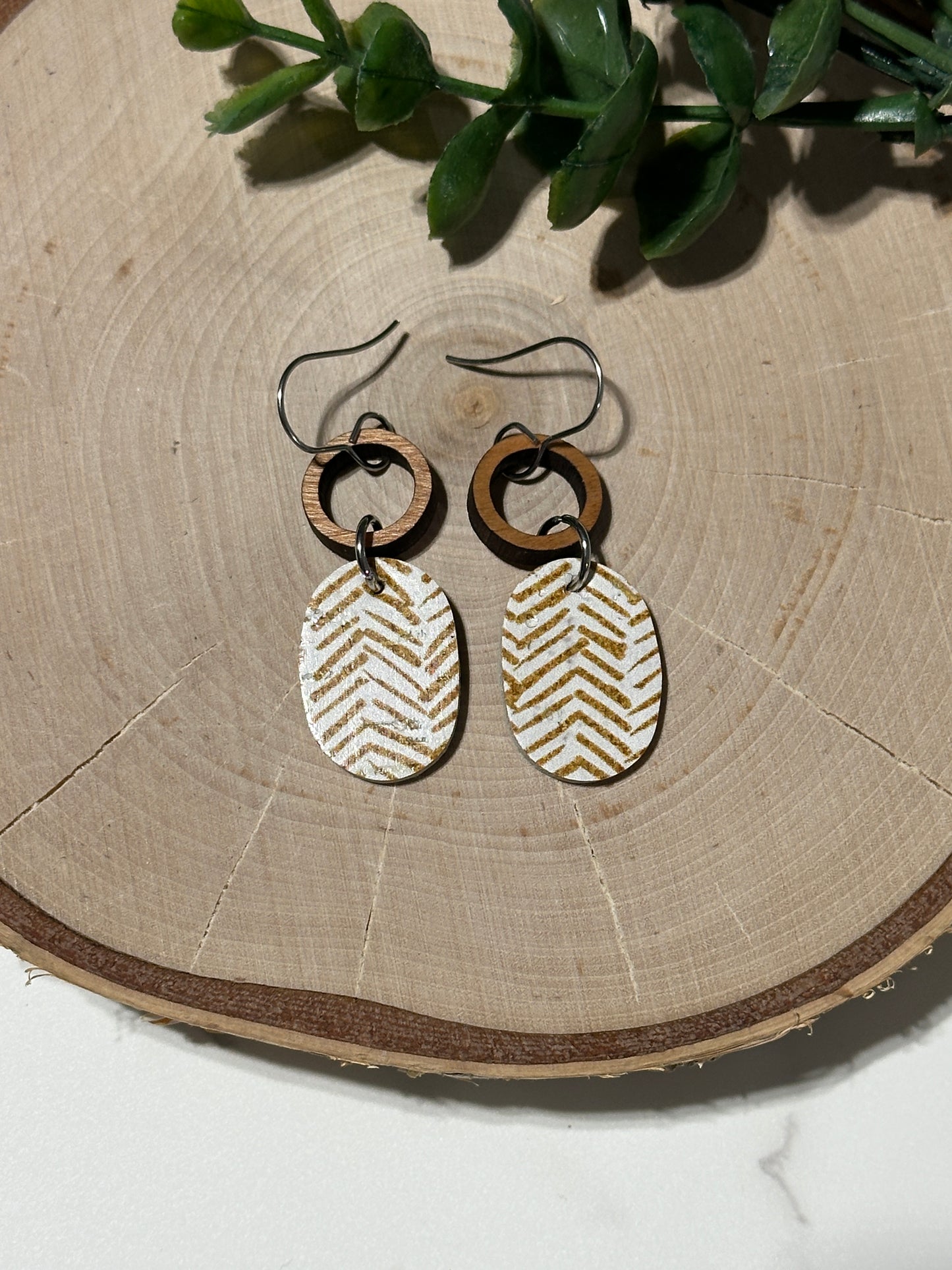 Mini Ovals/Connector Earrings - Neutral Chevron