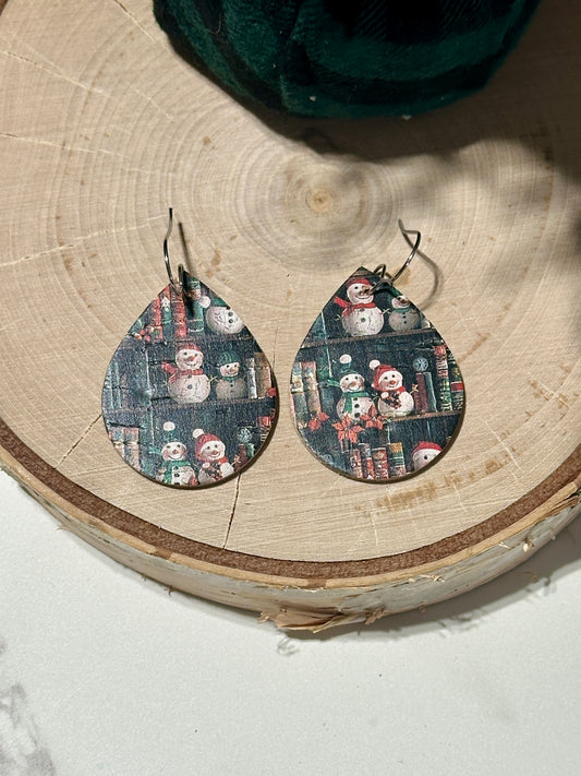 Small Teardrop Earrings - Snowman Bookshelf