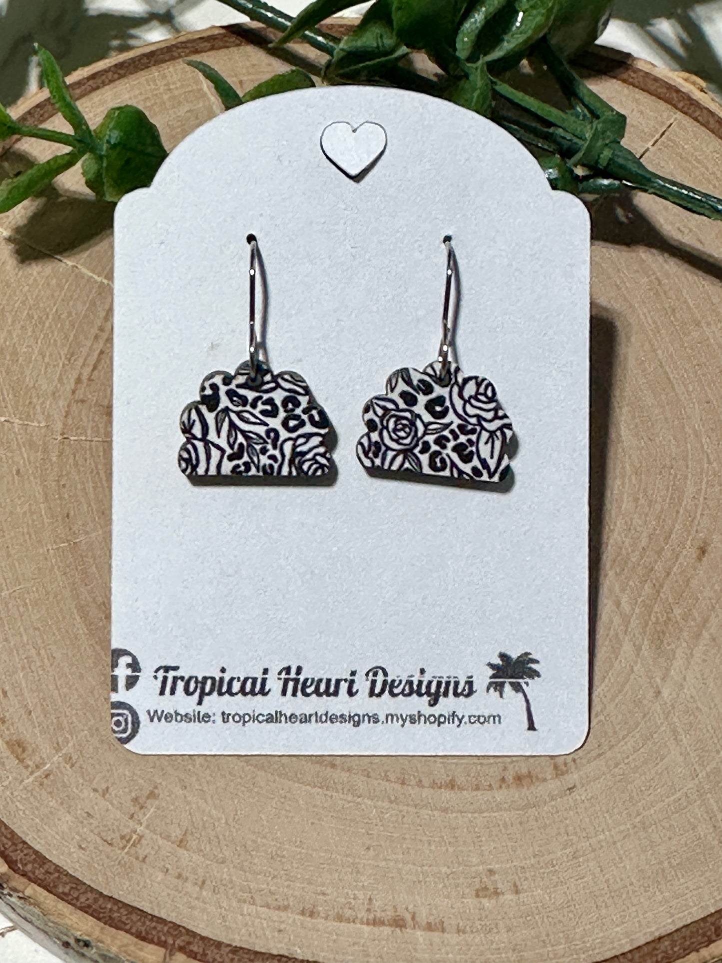 Small Scalloped Half Arch Wood Earrings - Black/White Roses