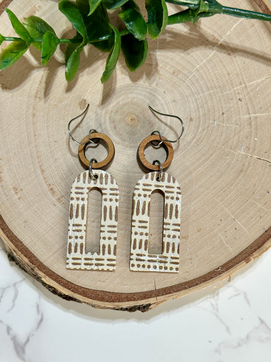 Open Arch Connector Earrings - Neutral Beige Dashes