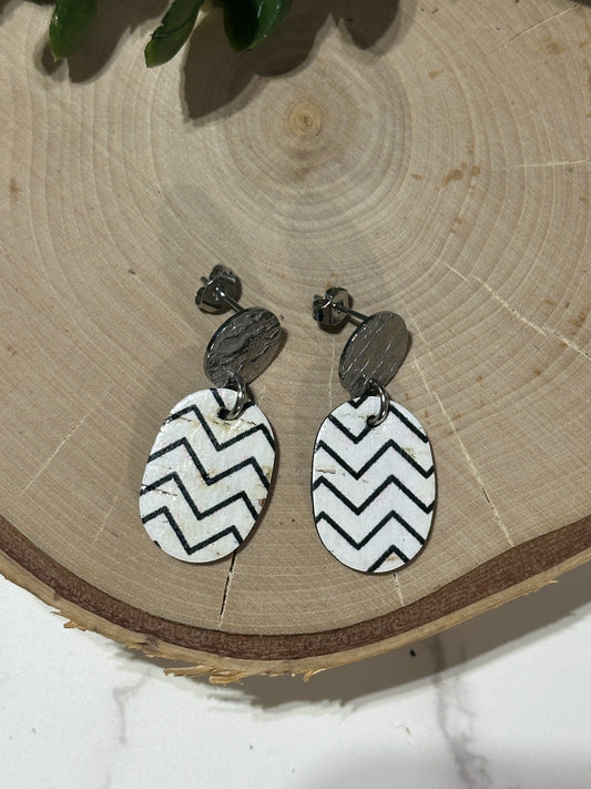 Mini Oval/Connector Earrings - Black zigzag on White