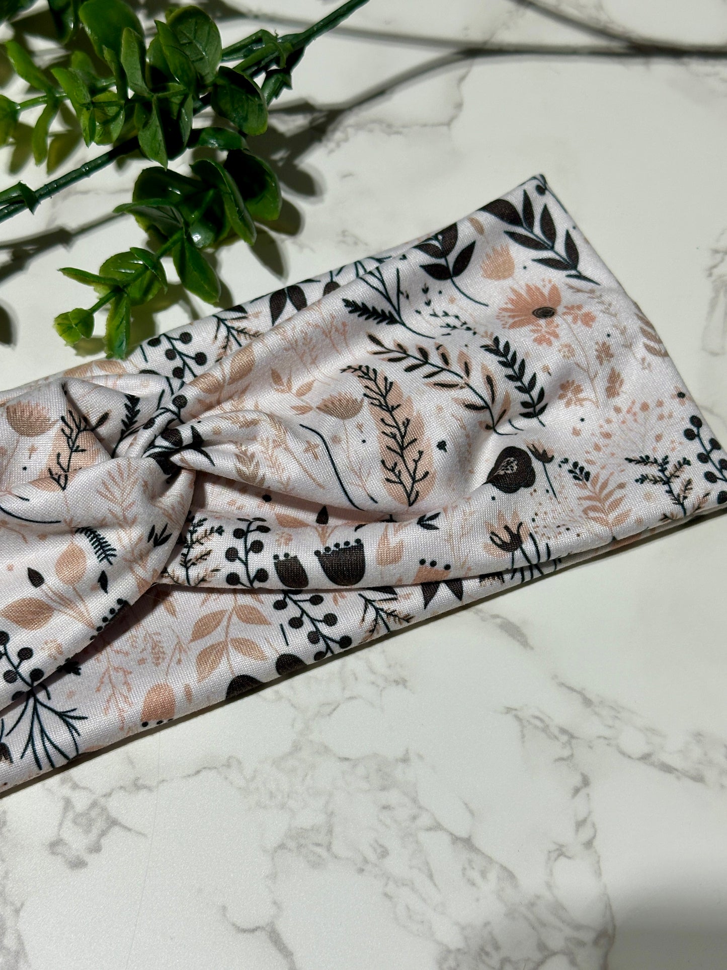 Neutral Brown/Black Botanical Twist Headband