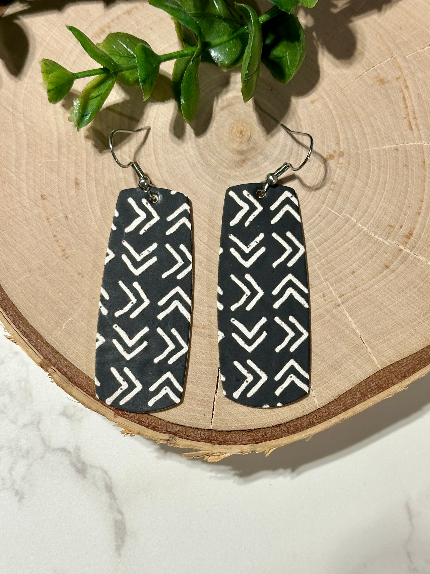 Bar Earrings - White Arrows on Black