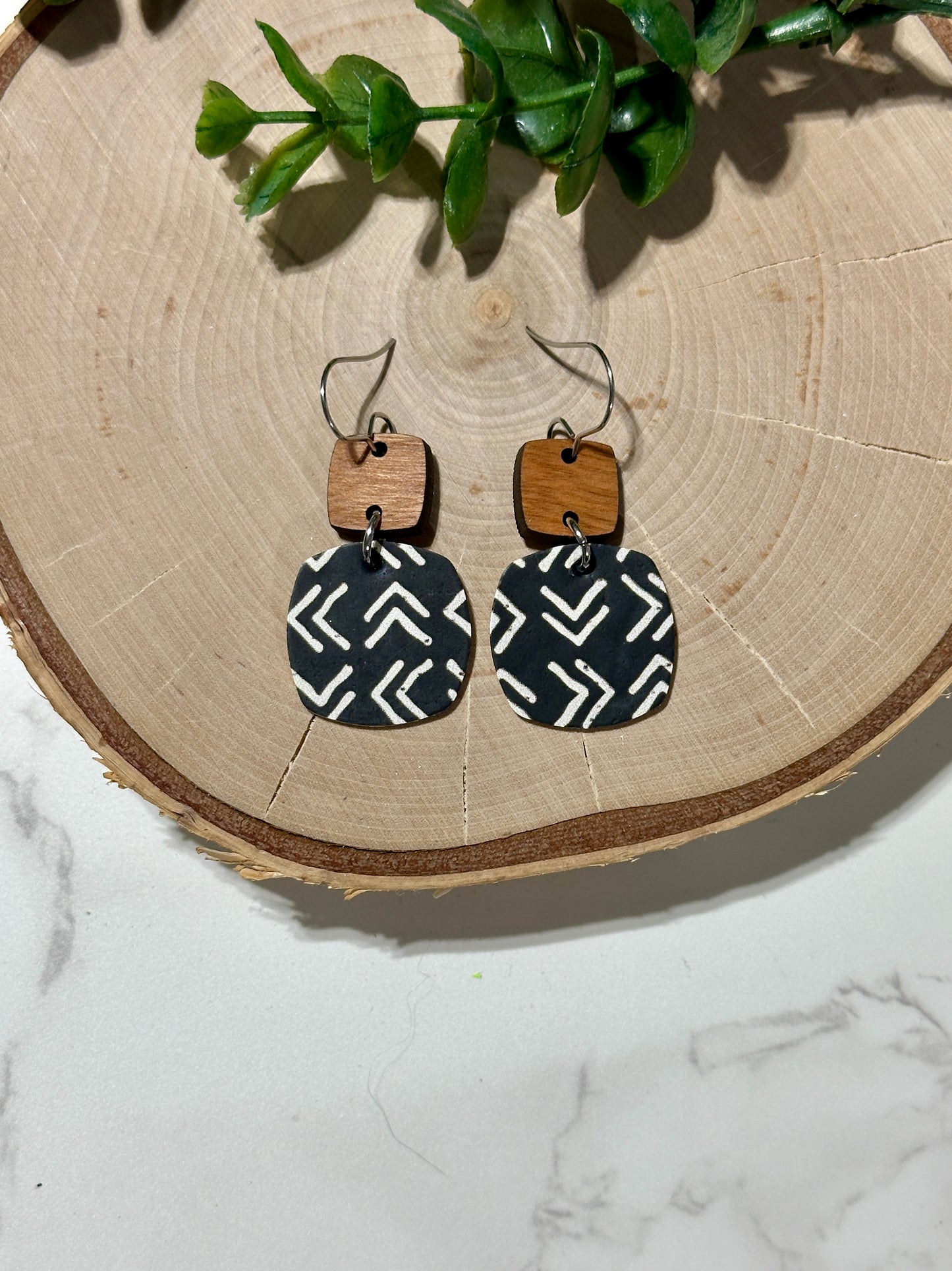 Mini Rounded Squares/Connector Earrings - White Arrows on Black