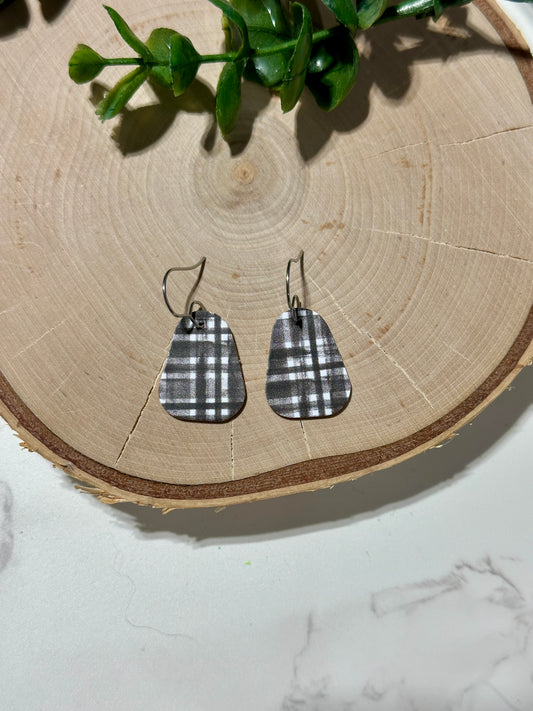 Mini Rounded Triangle Earrings - Black Plaid
