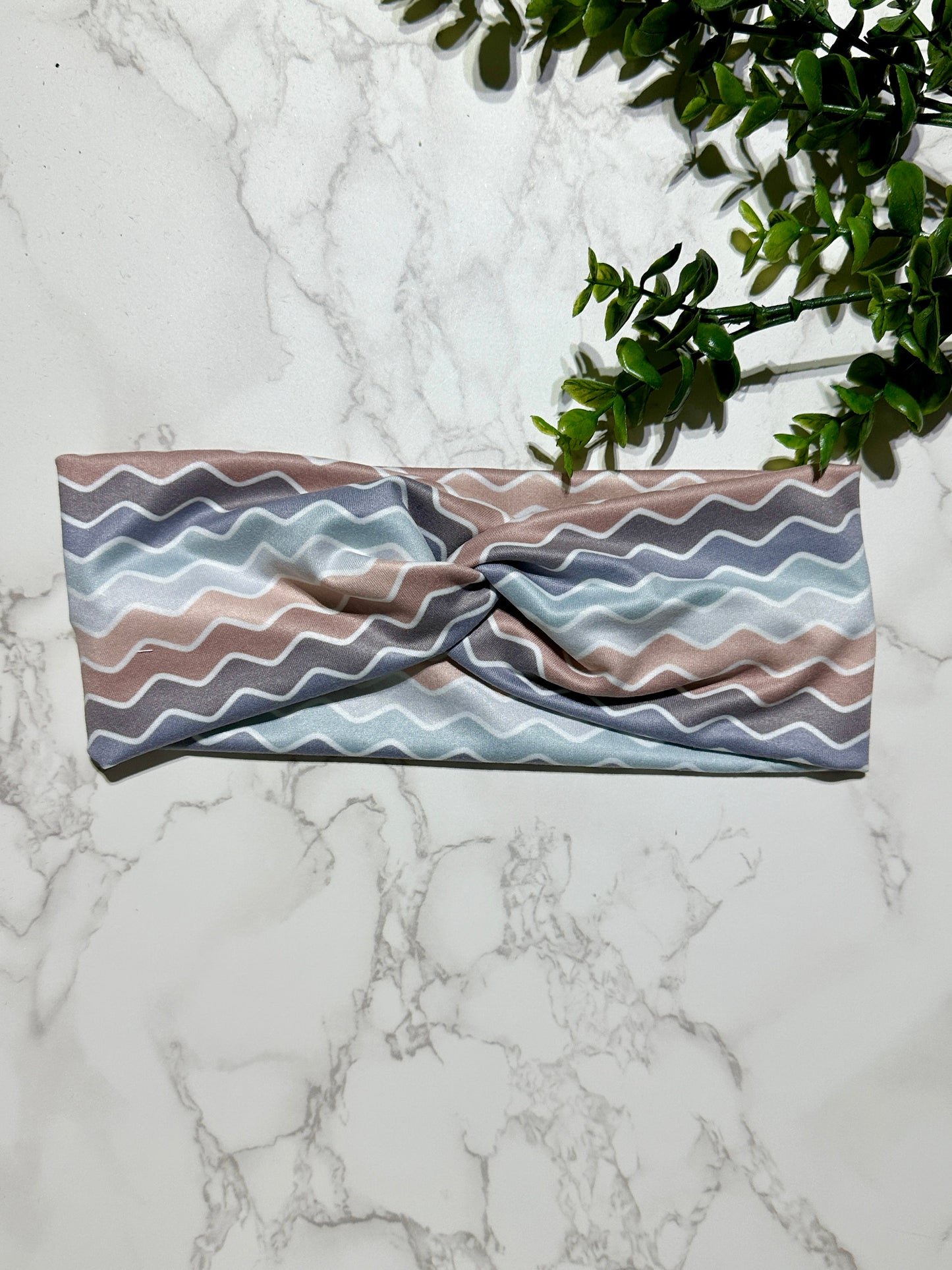 Neutral Delight Wavy Lines Twist Headband