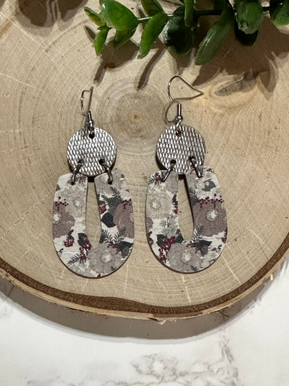 Grey Tone Christmas Flowers U Earrings